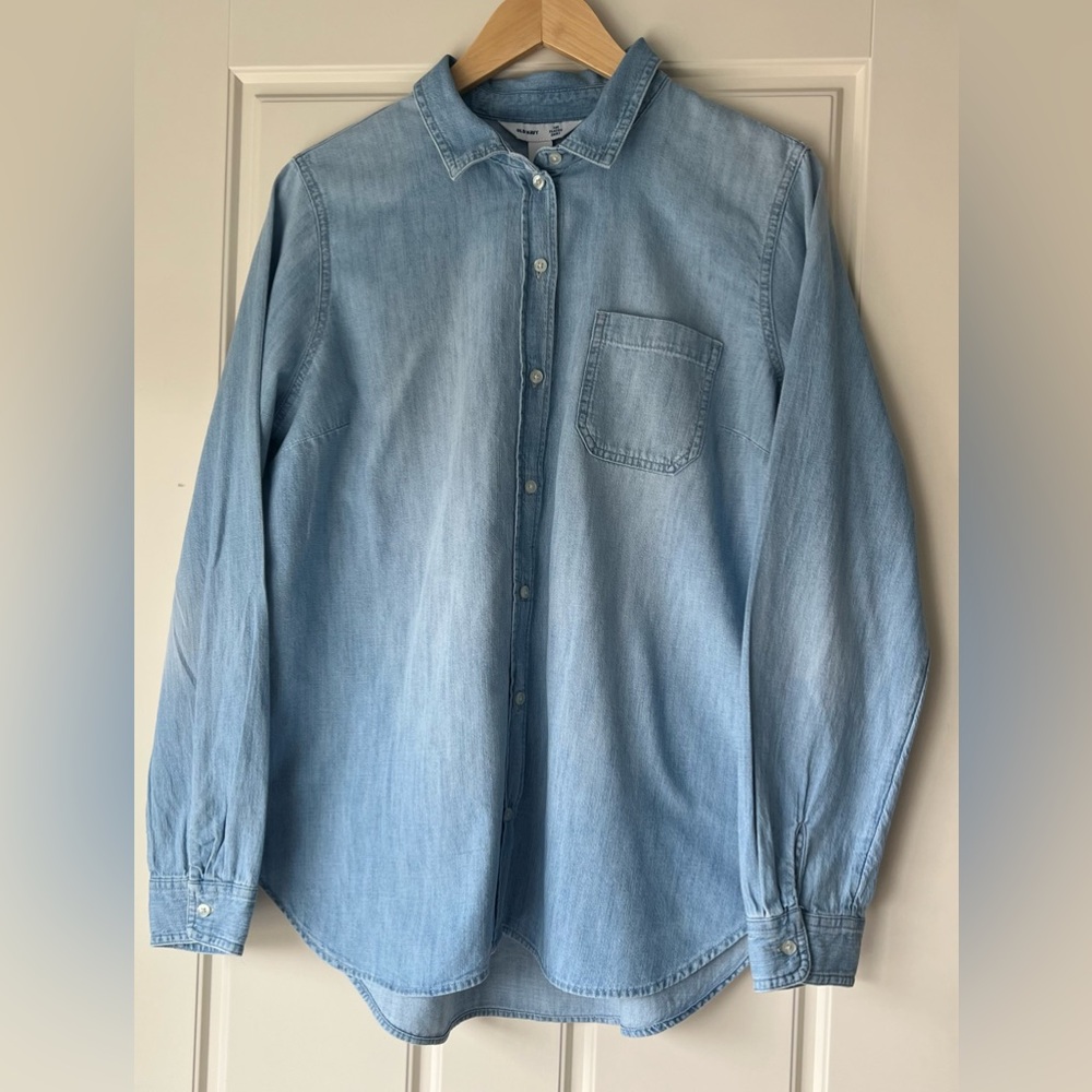 Old Navy Blue Denim Button-Up Shirt Kids L
